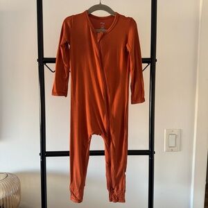 NWOT Kyte Baby Zip Romper Rust 4T